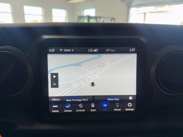 Used 2021 Jeep Gladiator Sport AWD/4WD image 2