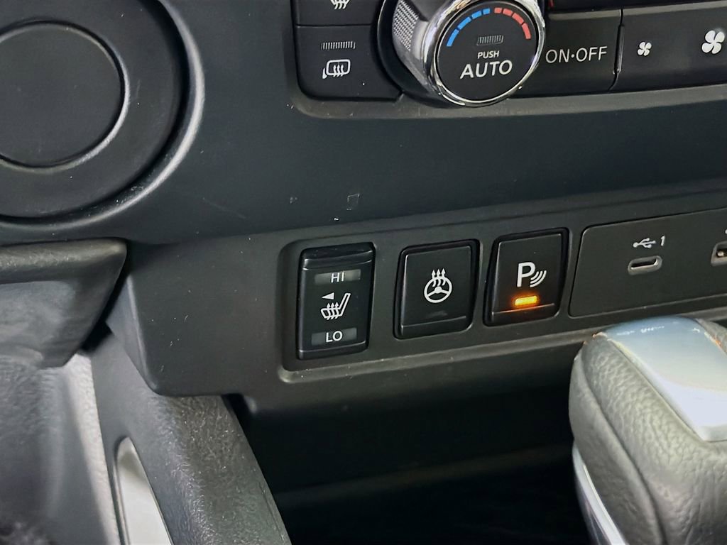 Used 2022 Nissan Frontier SV RWD image 22