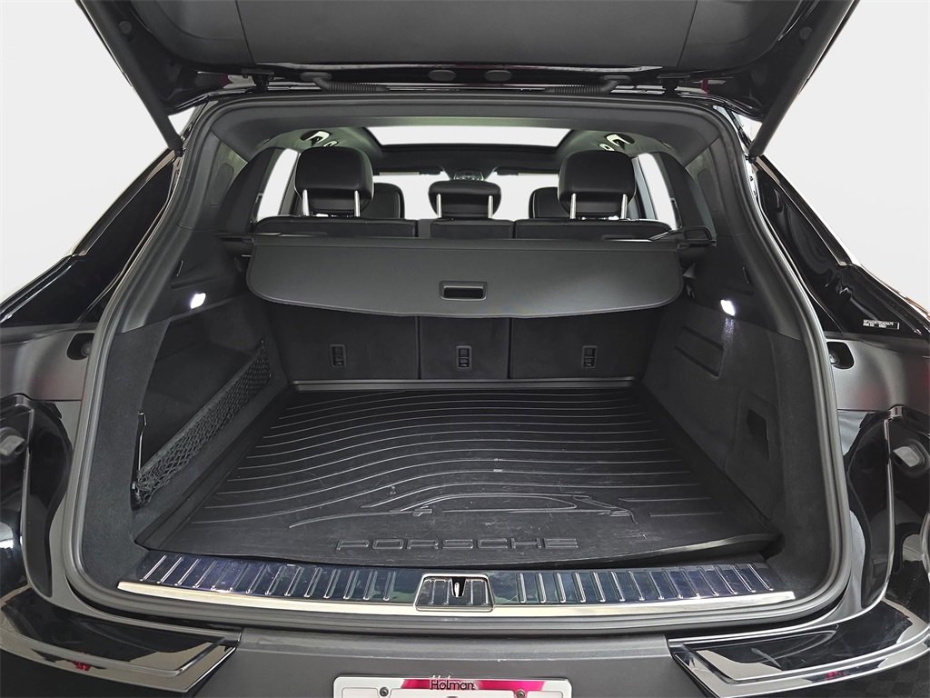 Used 2024 Porsche Cayenne image 15