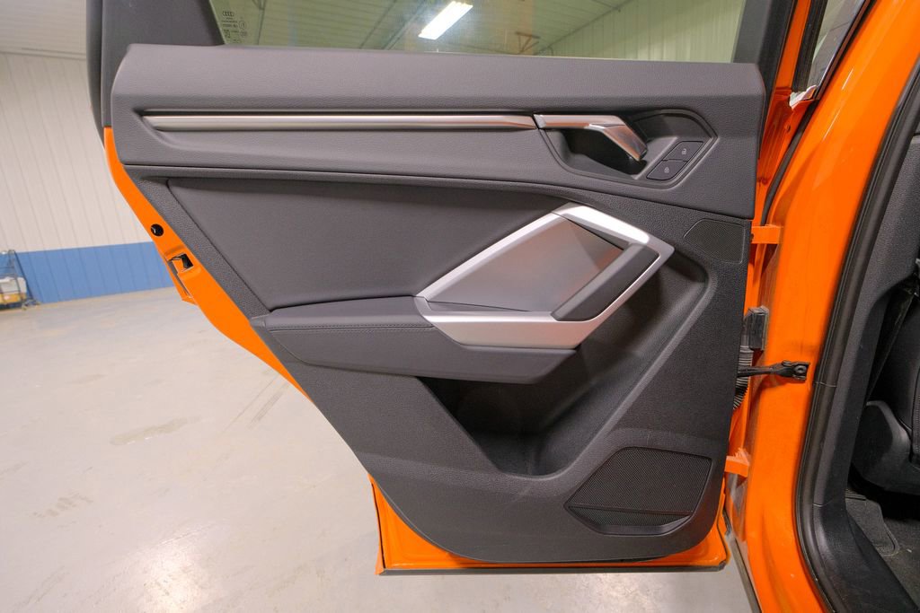 Used 2025 Audi Q3 2.0T Premium image 28