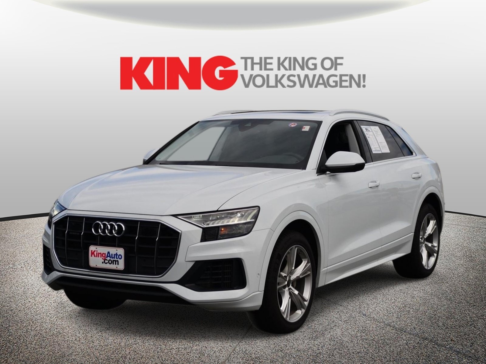 Used 2023 Audi Q8 Premium Plus AWD/4WD image 2