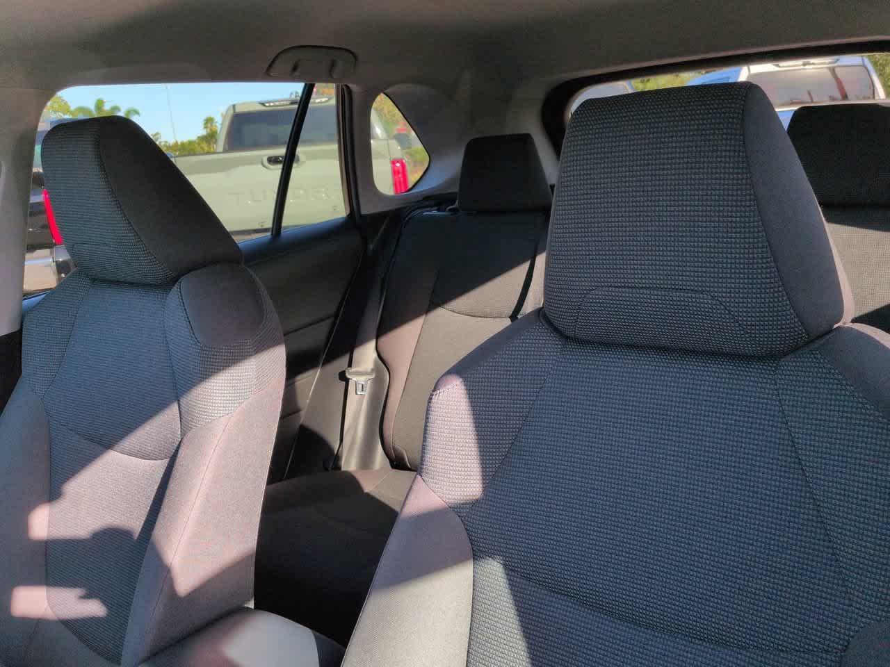 Used 2022 Toyota RAV4 LE FWD image 8