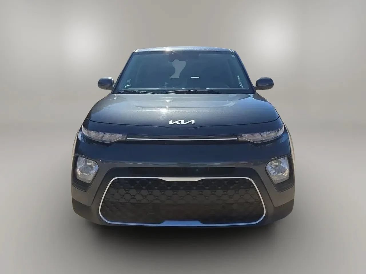Used 2022 Kia Soul LX w/ Technology Package FWD image 4