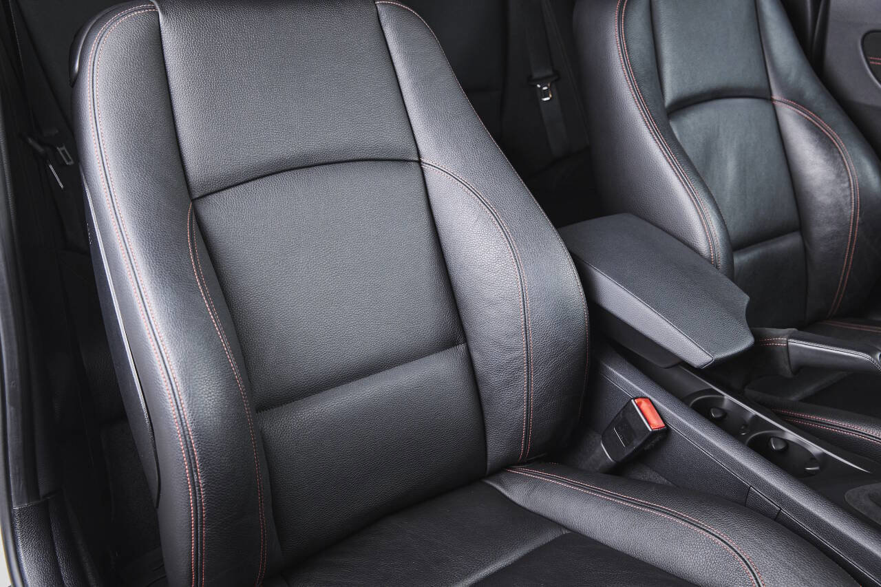 Used 2011 BMW 1 Series M image 60