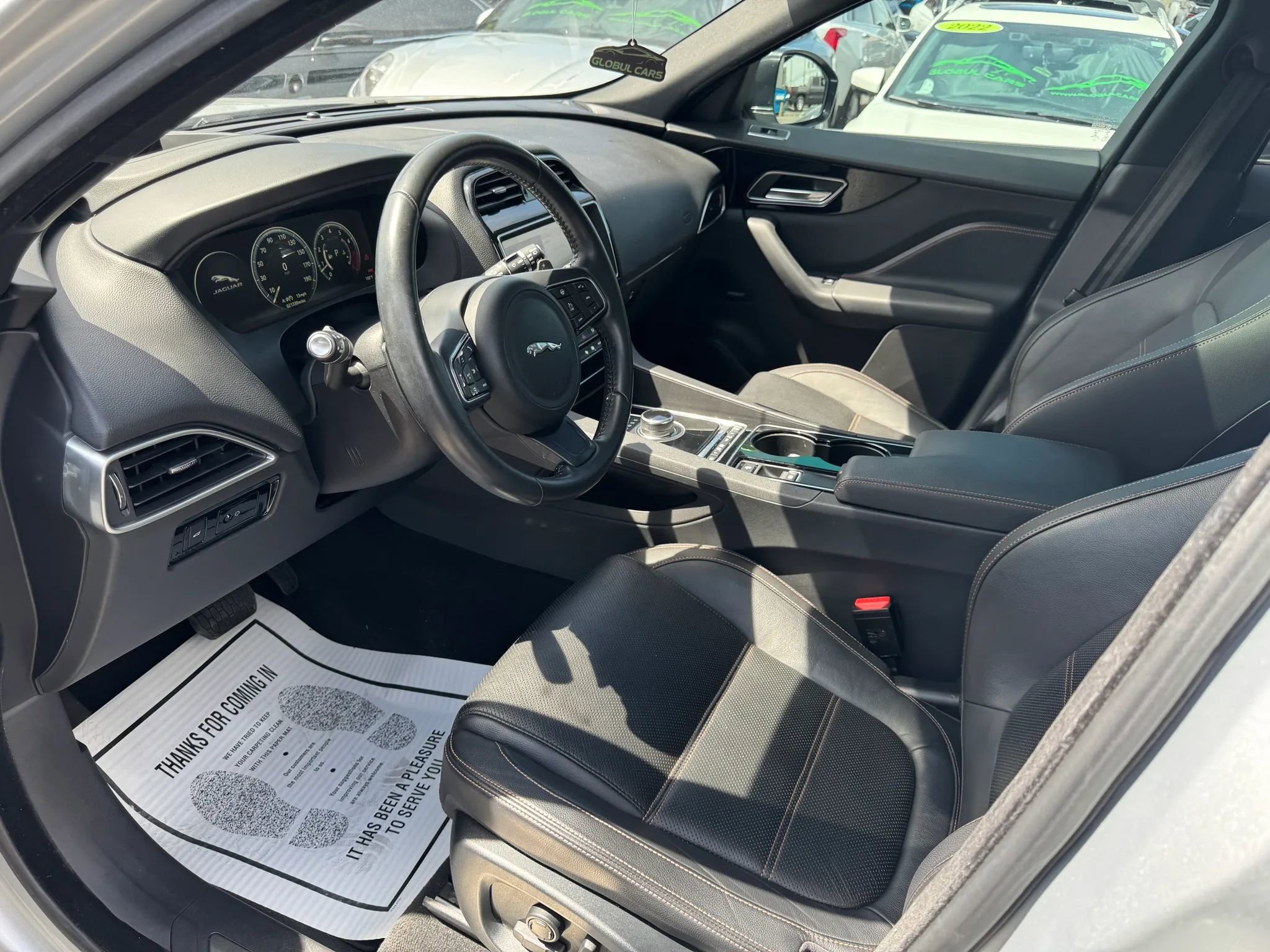 Used 2017 Jaguar F-PACE Prestige AWD/4WD image 11