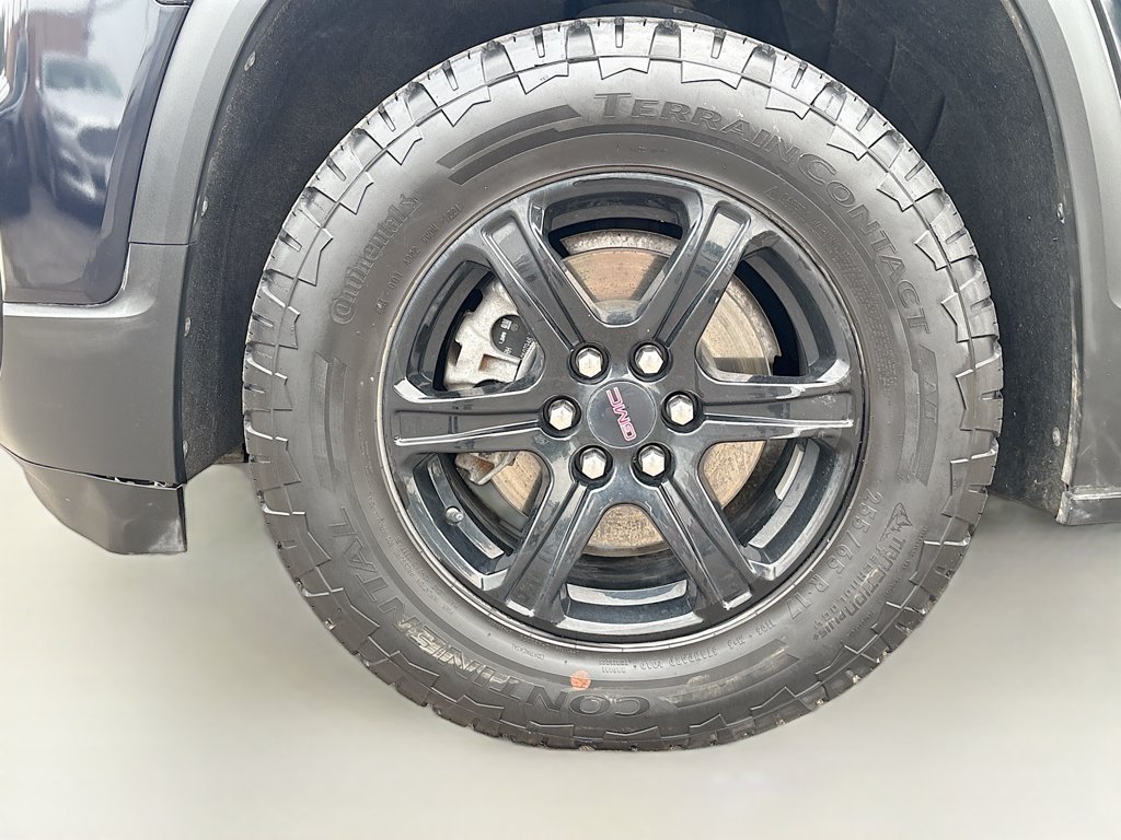 Used 2021 GMC Acadia AT4 w/ Trailering Package AWD/4WD image 34