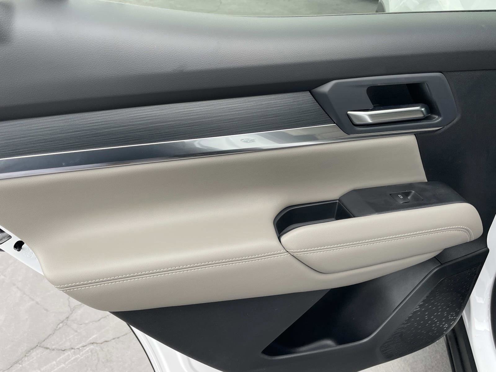 New 2026 GMC Terrain Elevation w/ Elevation Premium Package FWD image 24
