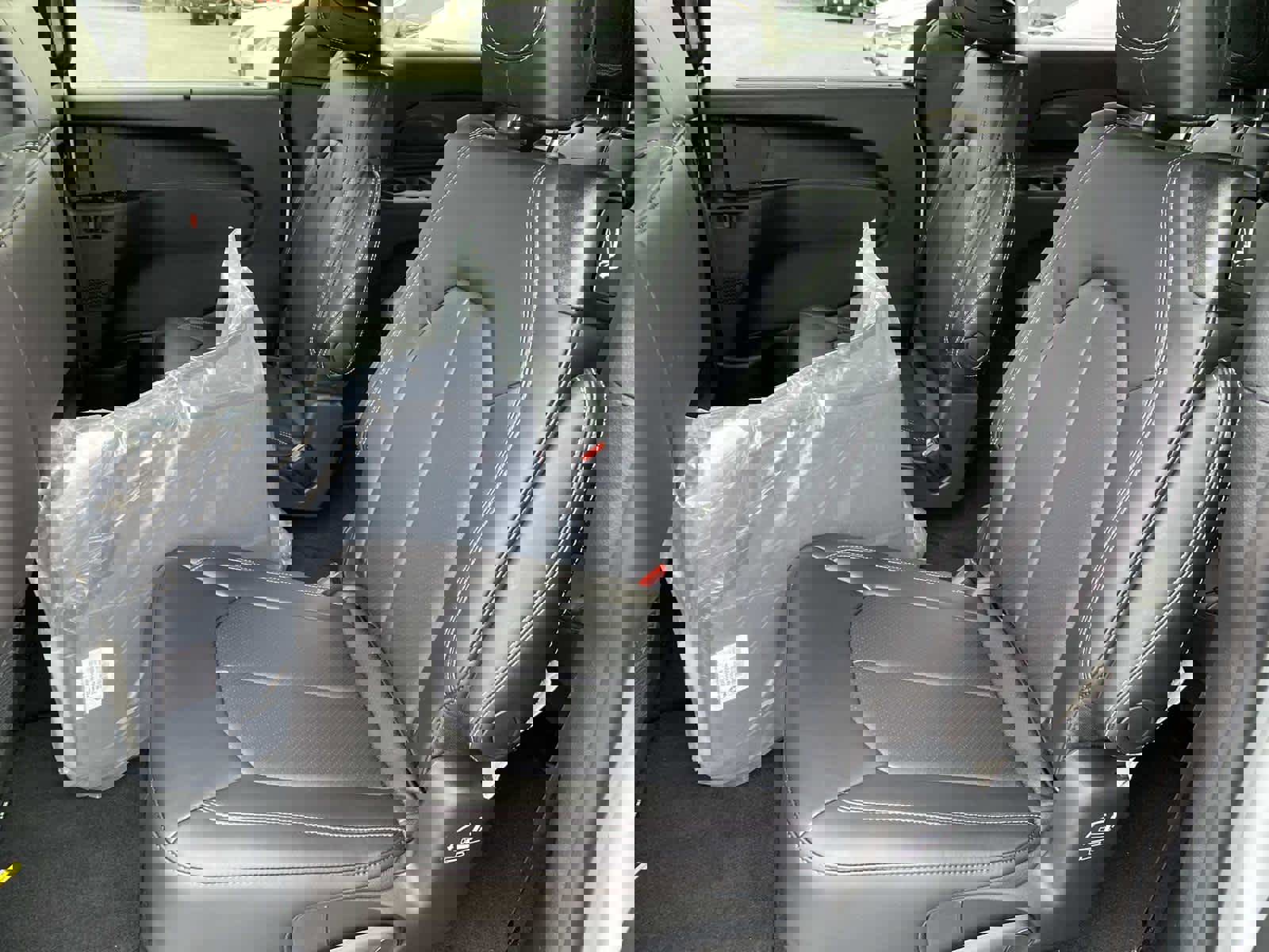 New 2026 Chrysler Voyager LX FWD image 7