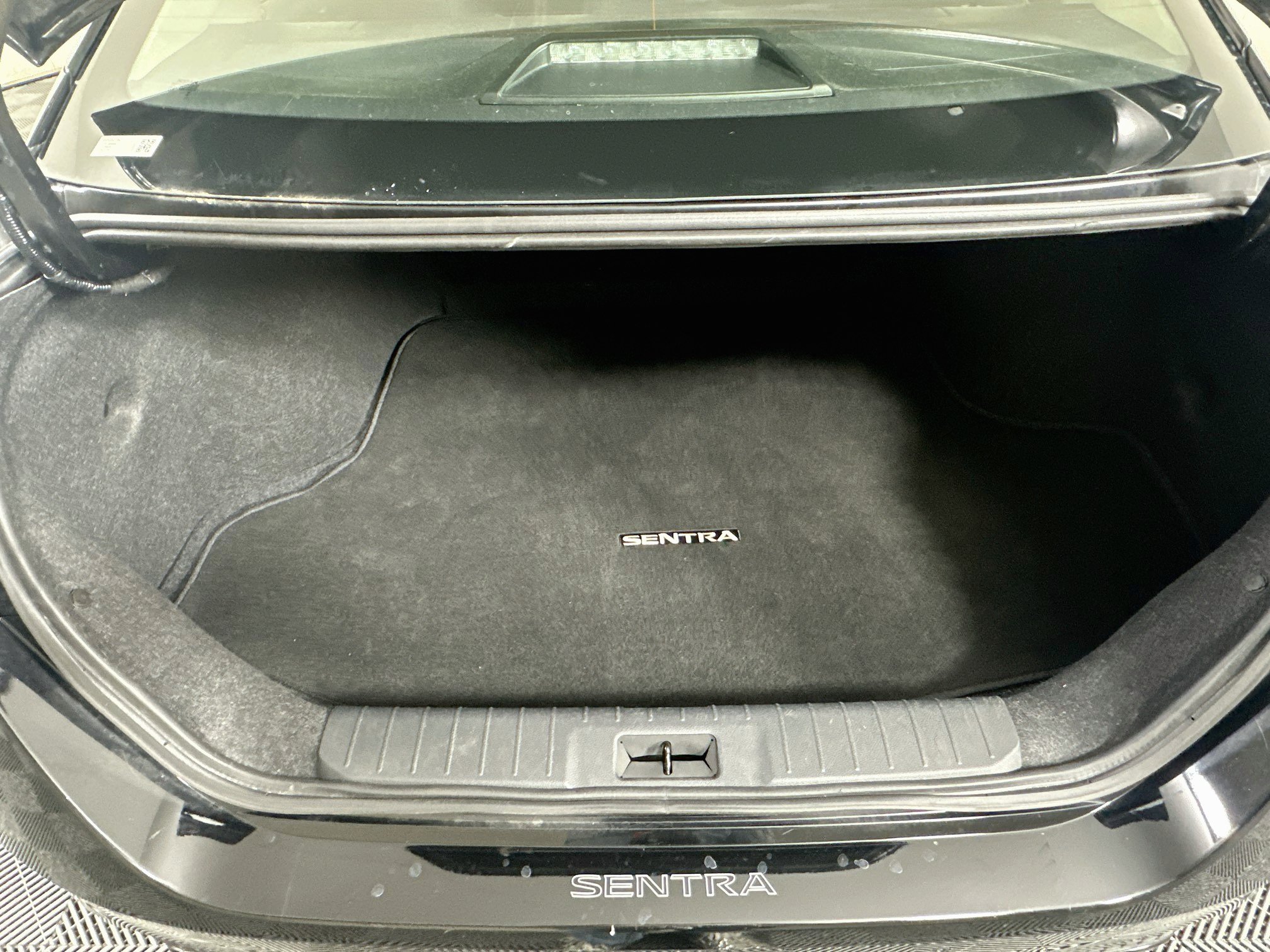 Used 2025 Nissan Sentra SV w/ All-Weather Package FWD image 27