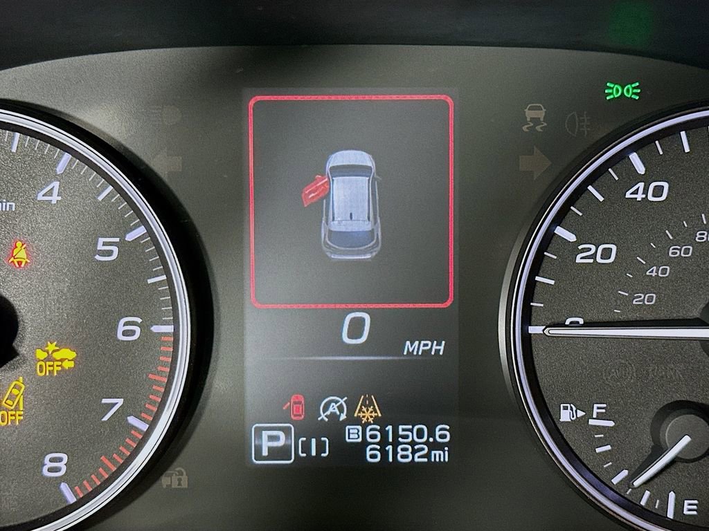 Certified 2025 Subaru Crosstrek 2.0i Premium AWD/4WD image 17