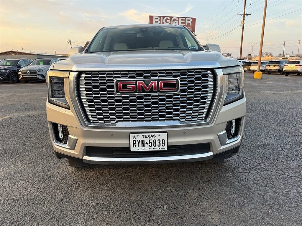 Used 2022 GMC Yukon Denali image 3