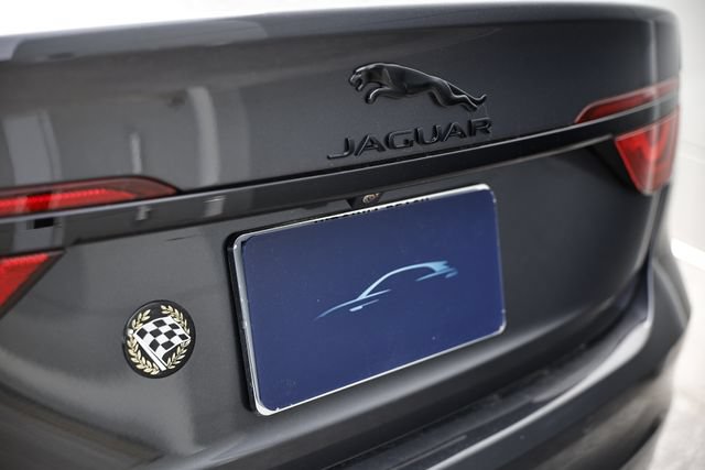 New 2024 Jaguar XF R-Dynamic SE AWD/4WD image 10