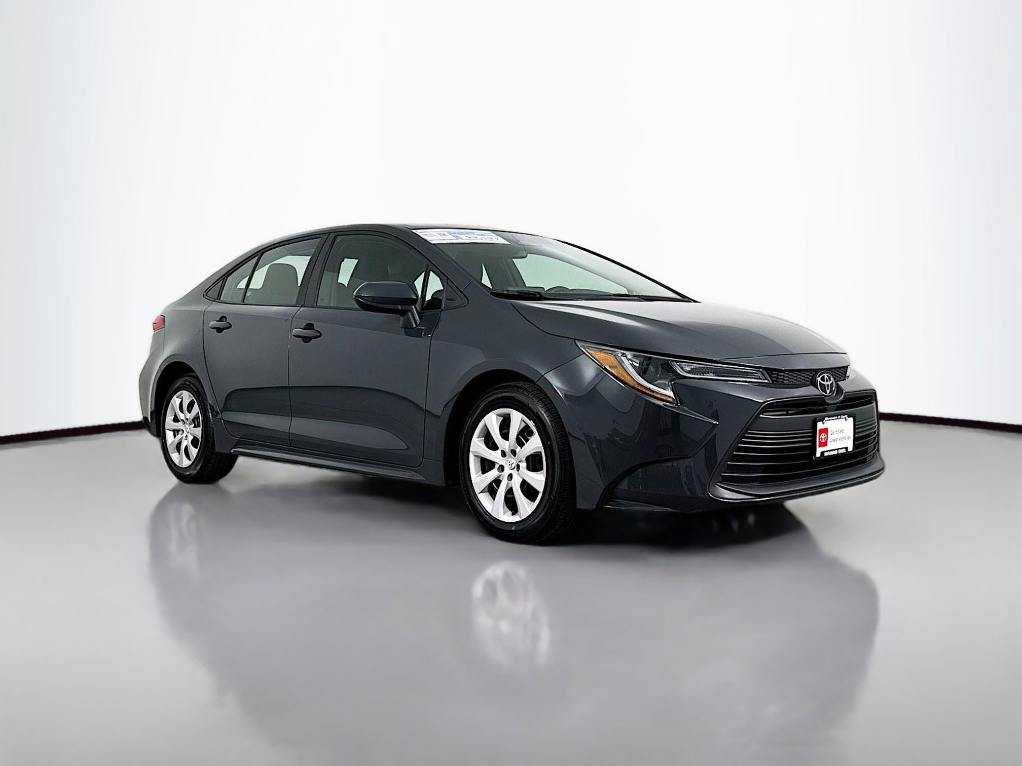 Certified 2024 Toyota Corolla LE FWD image 1