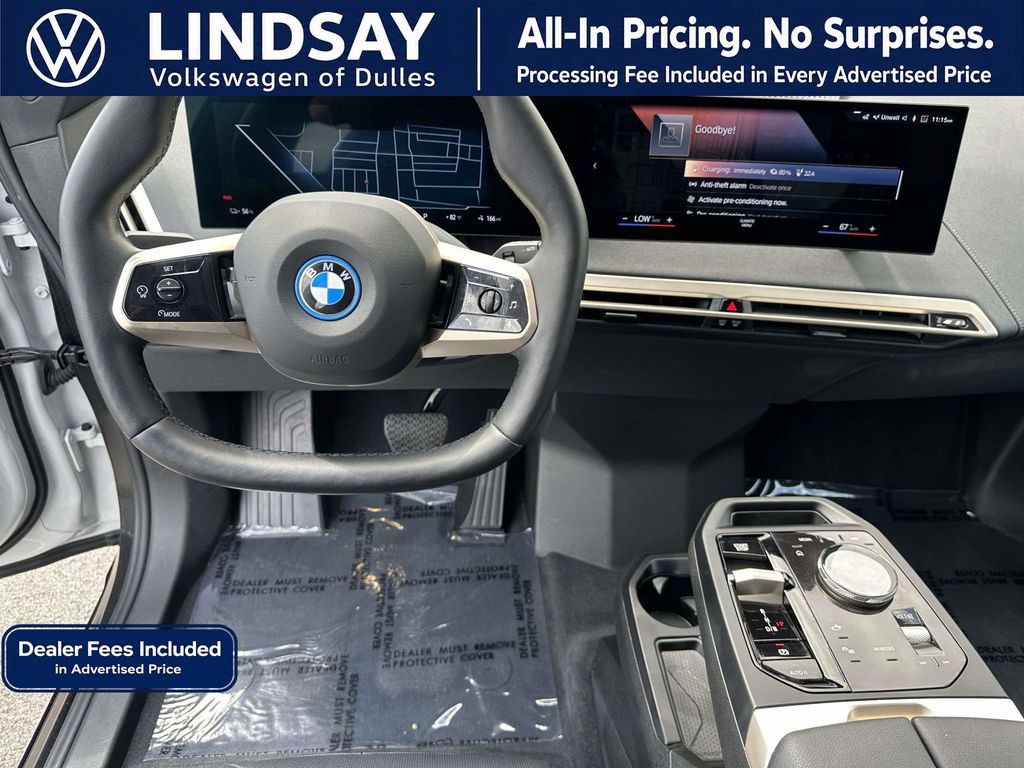 Used 2023 BMW iX xDrive50 w/ Sport Package AWD/4WD image 10