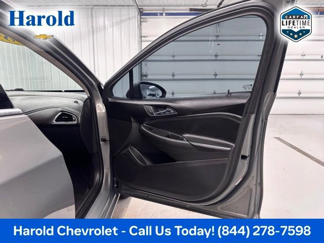 Used 2018 Chevrolet Cruze Premier FWD image 10