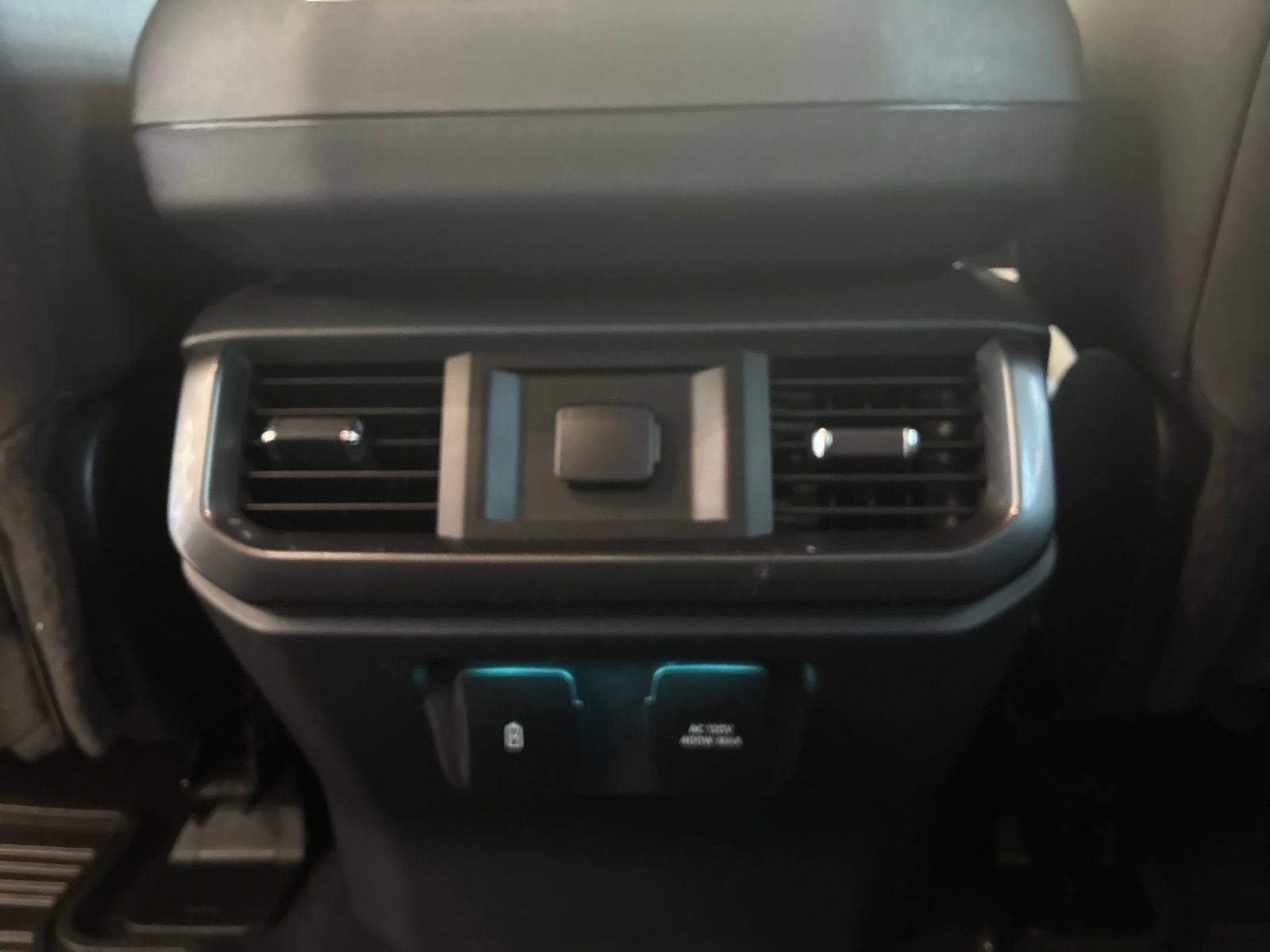 Used 2023 Ford F150 XLT AWD/4WD image 12