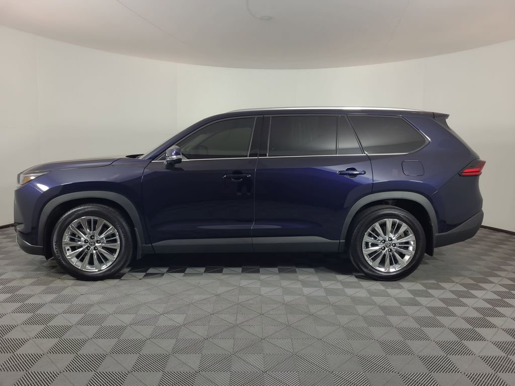 Used 2025 Toyota Grand Highlander AWD image 6