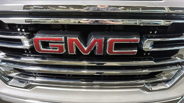 Used 2020 GMC Sierra 1500 SLT w/ SLT Premium Plus Package AWD/4WD image 8
