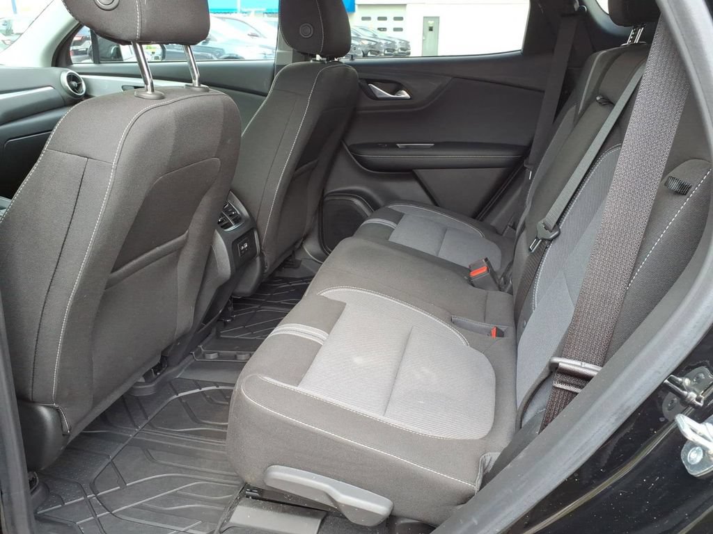Used 2023 Chevrolet Blazer LT w/ Convenience Package FWD image 10