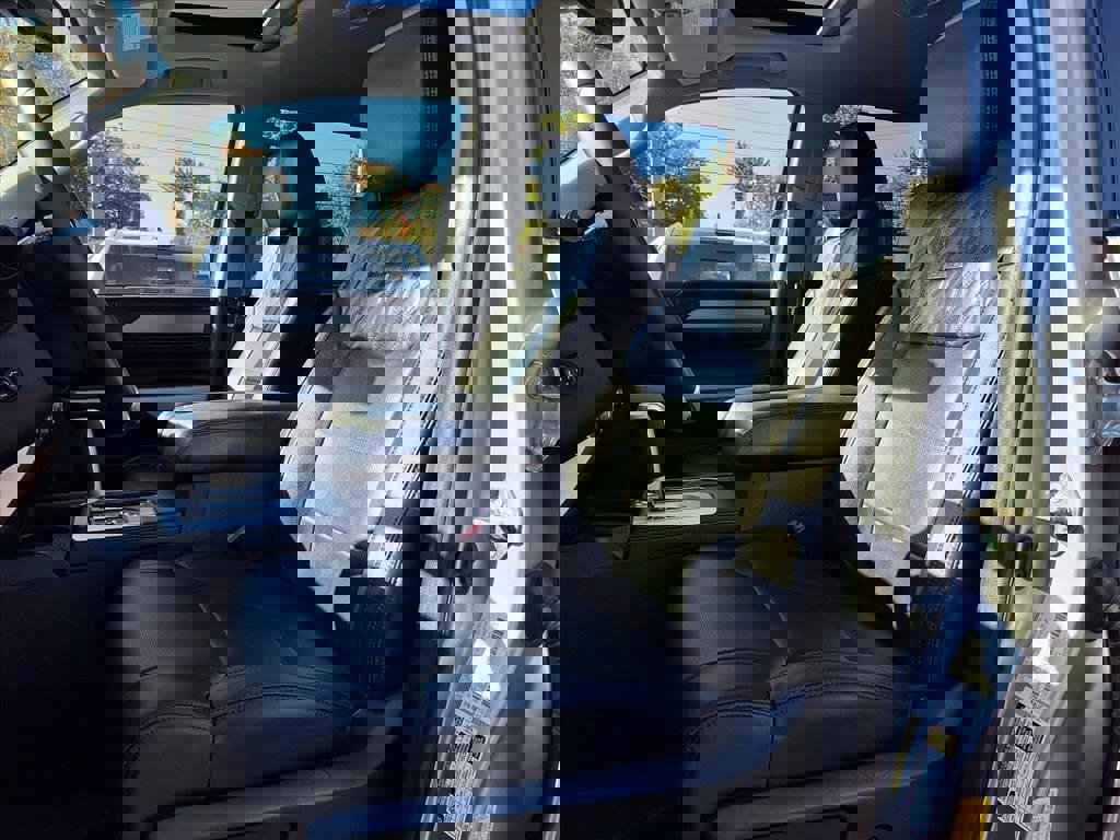 Used 2020 Toyota Tundra Platinum image 6