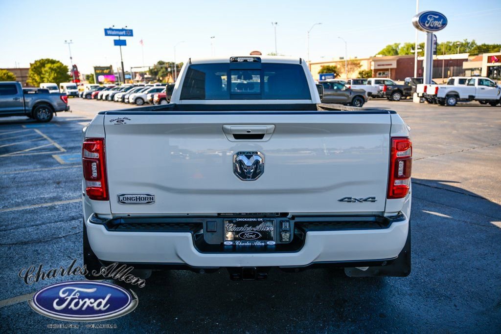 Used 2024 RAM 3500 Limited w/ Towing Technology Group image 6
