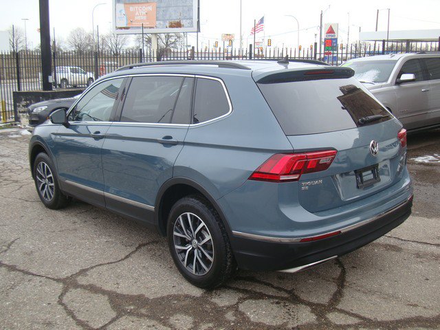 Used 2020 Volkswagen Tiguan SE AWD/4WD image 3