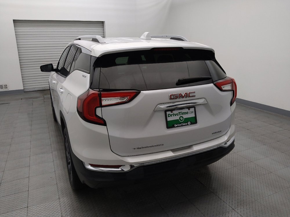 Used 2024 GMC Terrain SLT w/ LPO, Floor Liner Package image 6