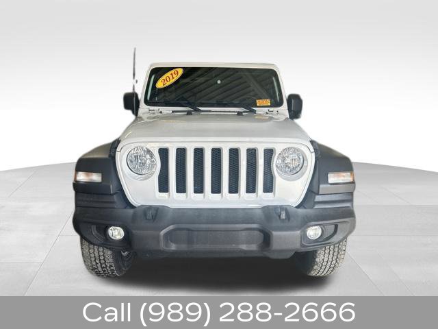 Used 2019 Jeep Wrangler Sport w/ Quick Order Package 28S AWD/4WD image 2