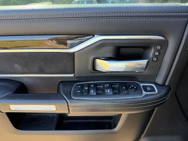 Used 2019 RAM 3500 Laramie RWD image 11