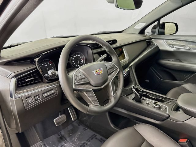 Used 2025 Cadillac XT5 Sportv w/ Technology Package AWD/4WD image 10