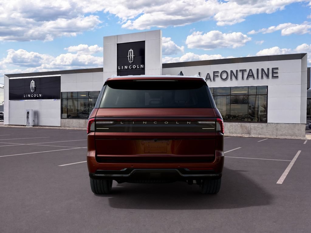 New 2027 Lincoln Navigator Reserve AWD/4WD image 7