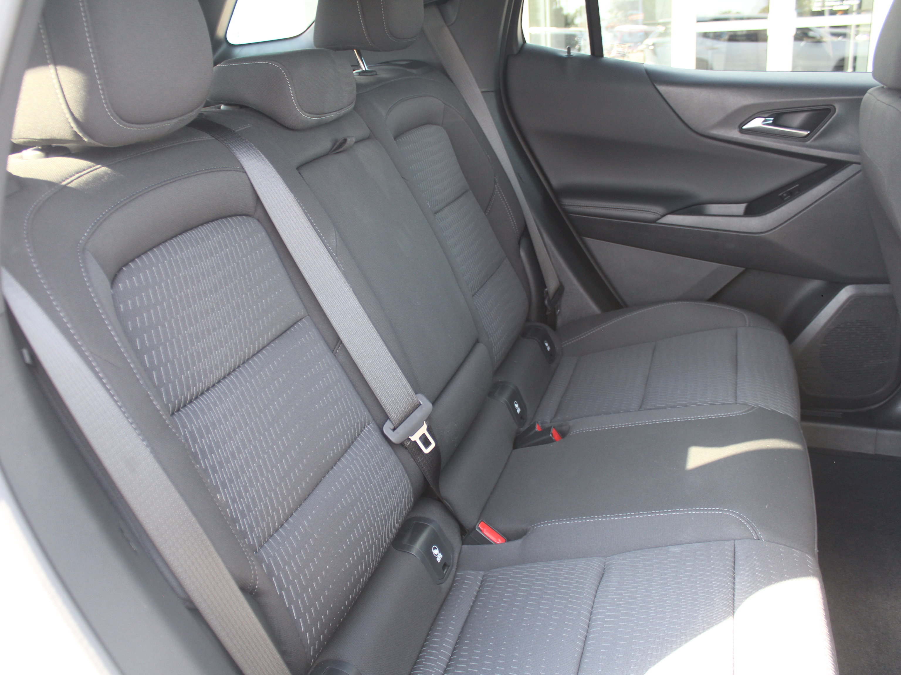 Certified 2025 Chevrolet Equinox LT FWD image 25