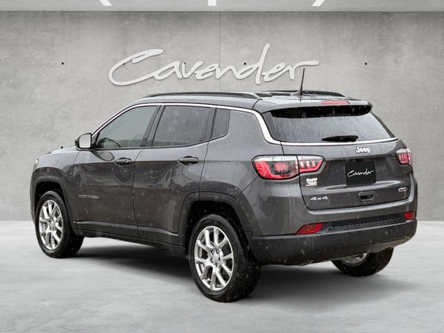 Used 2024 Jeep Compass Latitude AWD/4WD image 14