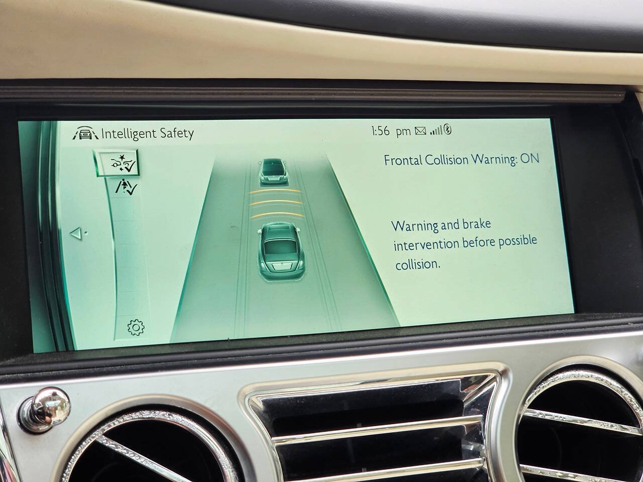 Used 2014 Rolls-Royce Wraith RWD image 22