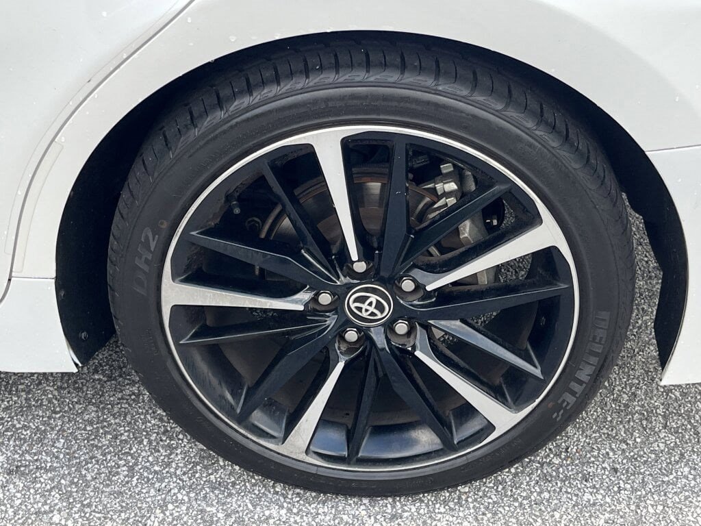 Used 2020 Toyota Camry XSE image 33