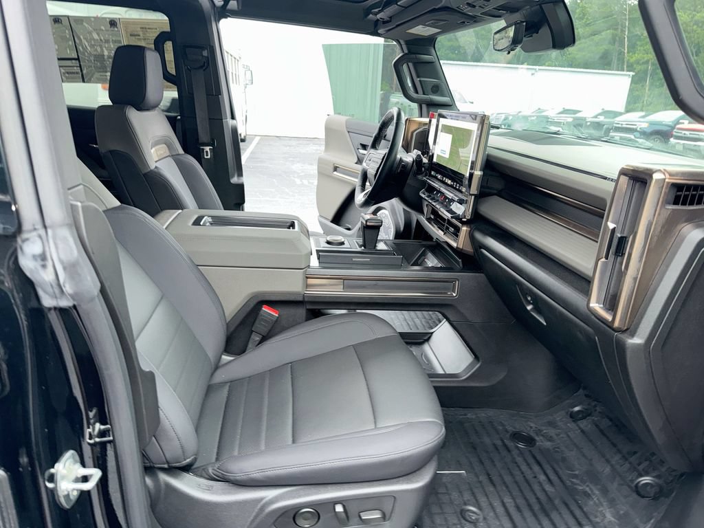 Used 2025 GMC Hummer EV 3X AWD/4WD image 32