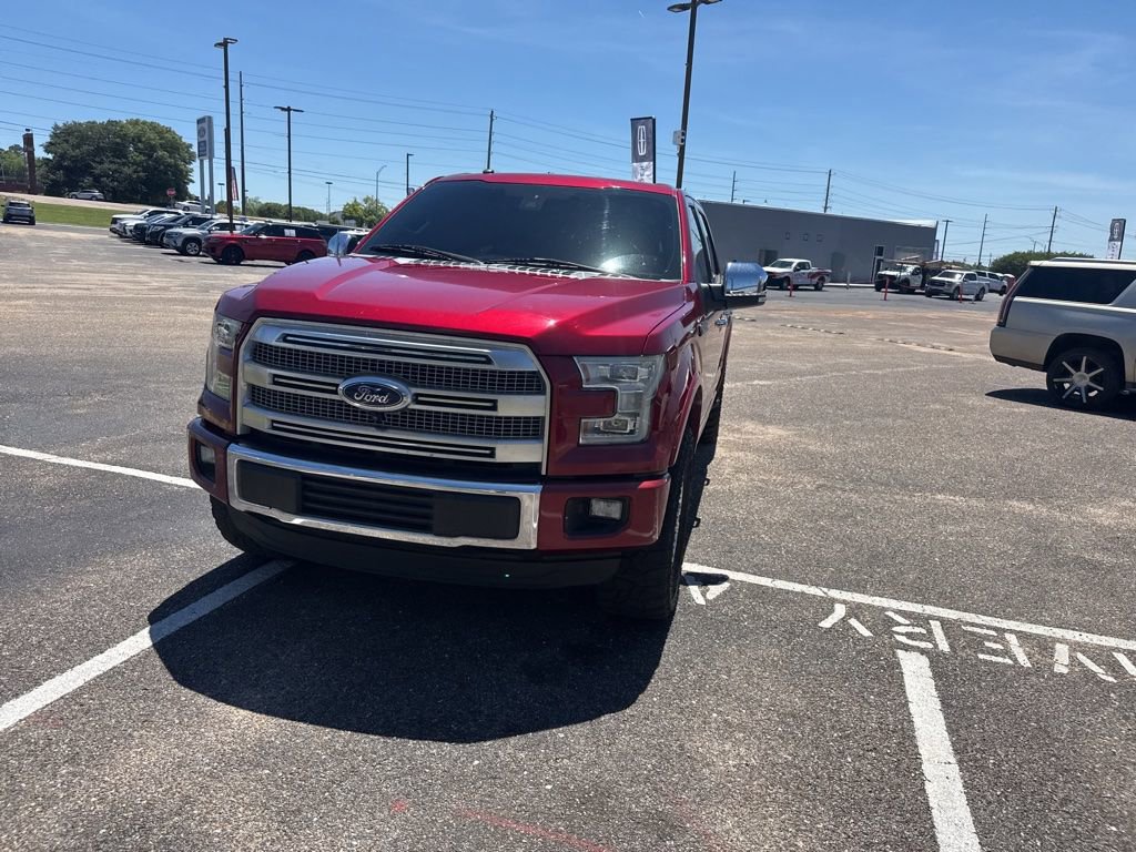 Used 2016 Ford F150 Platinum w/ Equipment Group 701A Luxury AWD/4WD image 4