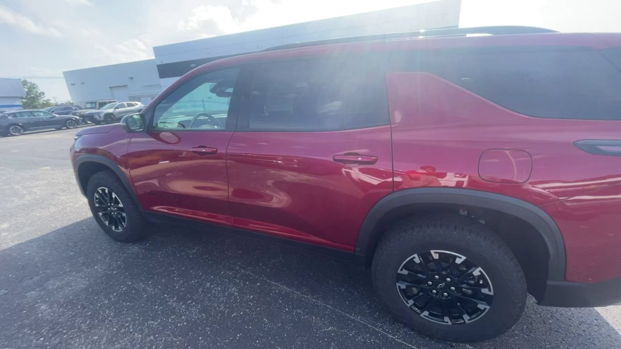 Used 2026 Chevrolet Traverse Z71 w/ Driver Confidence Package AWD/4WD image 7