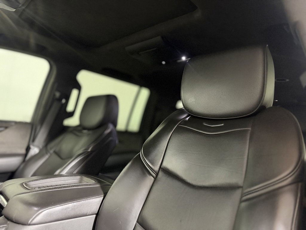 Used 2019 Cadillac Escalade ESV Platinum image 17