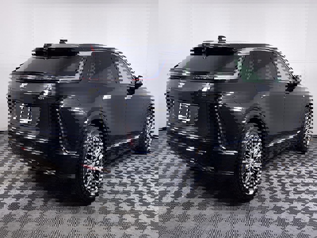 Certified 2024 Cadillac Lyriq Luxury w/ LPO, Floor Liner Package image 20