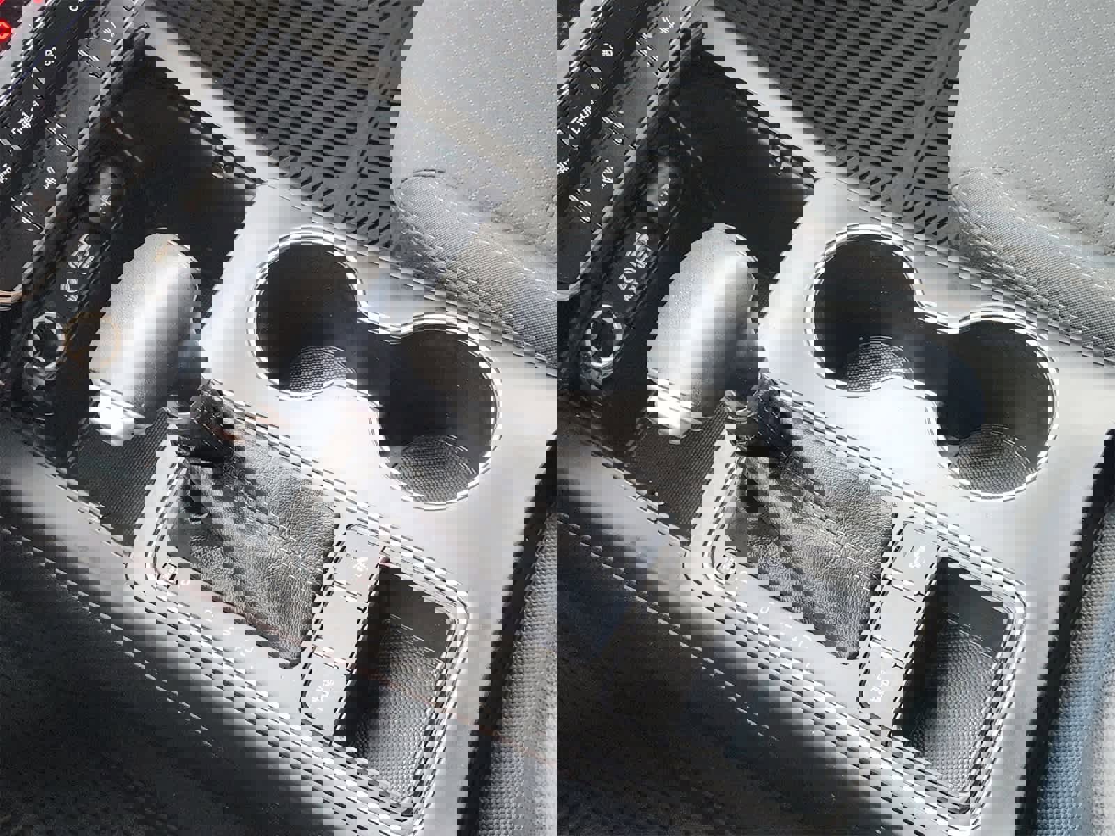 Used 2020 Kia Sorento S image 19