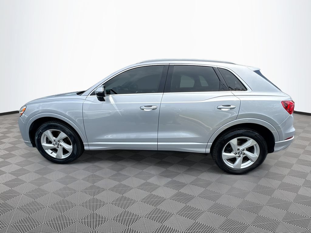 Used 2019 Audi Q3 2.0T Premium w/ Convenience Package AWD/4WD image 9