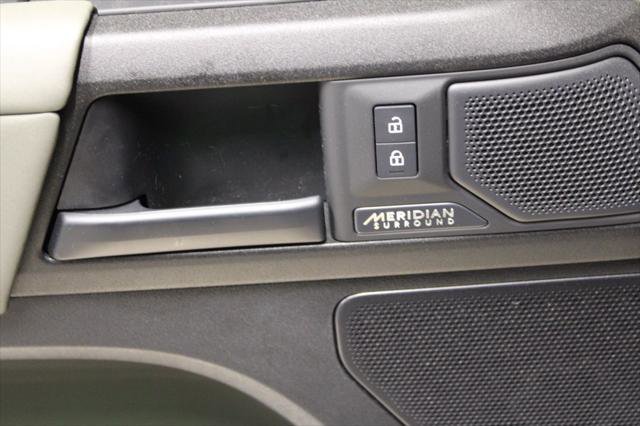 New 2026 Land Rover Defender 110 image 21