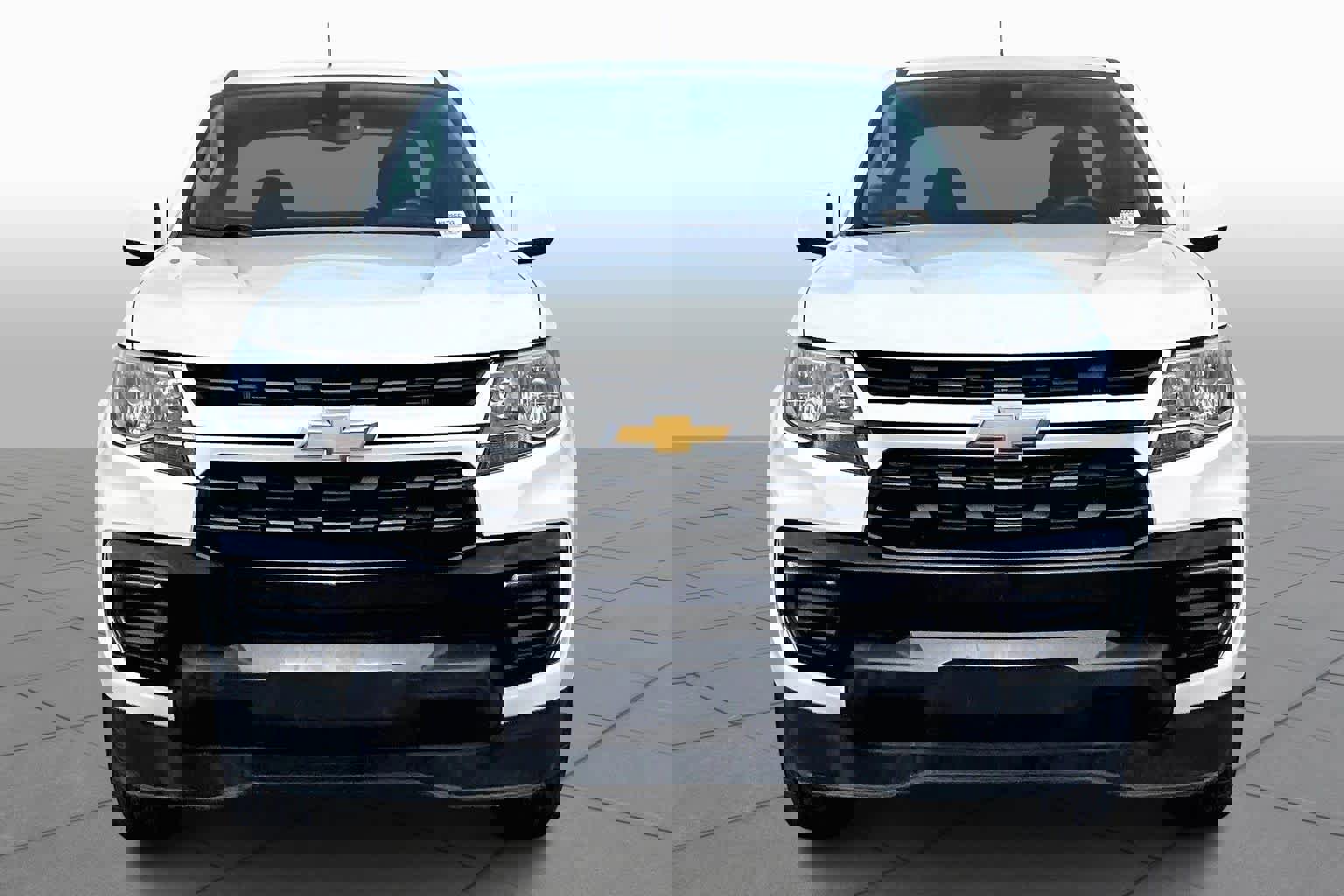 Used 2022 Chevrolet Colorado LT w/ Fleet Safety Package image 3