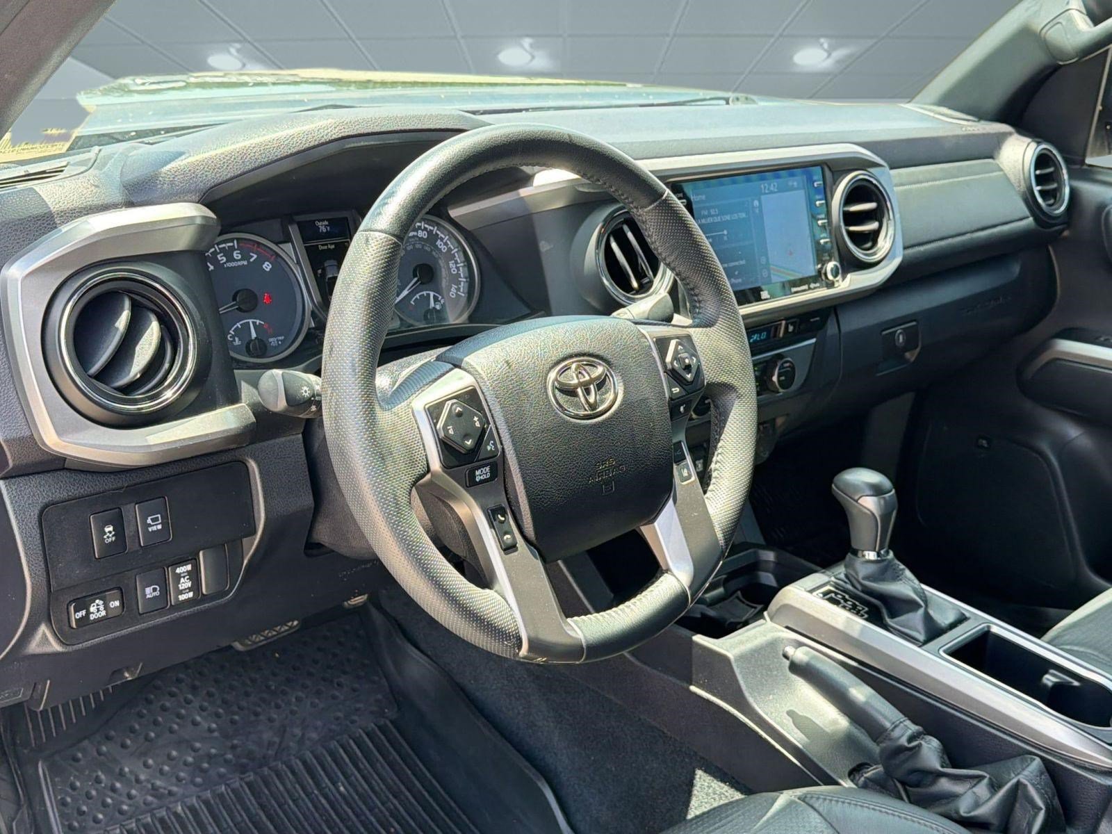 Used 2022 Toyota Tacoma Limited RWD image 4