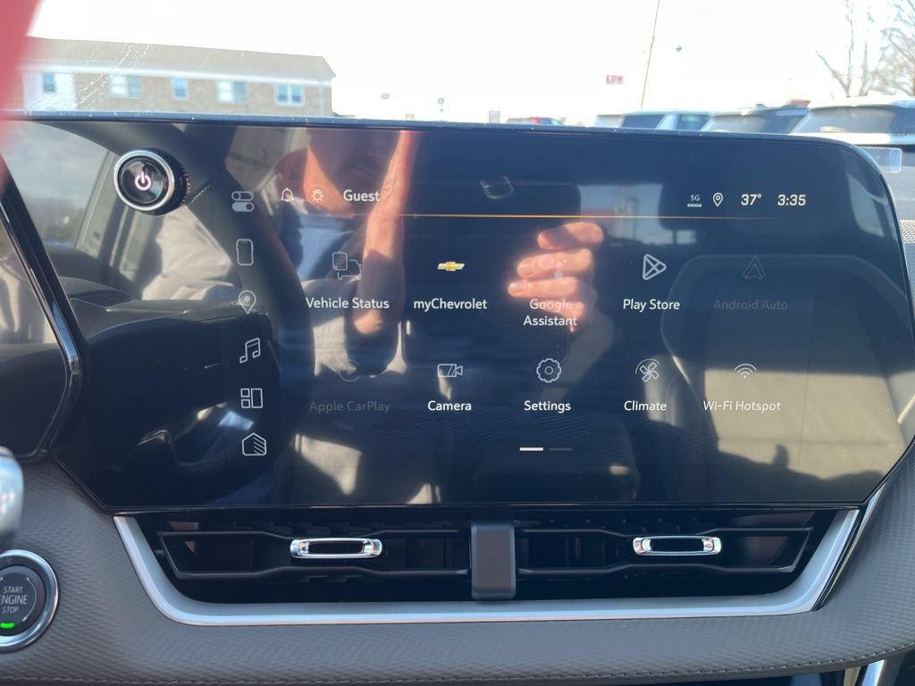 New 2026 Chevrolet Equinox LT w/ Convenience Package II FWD image 20