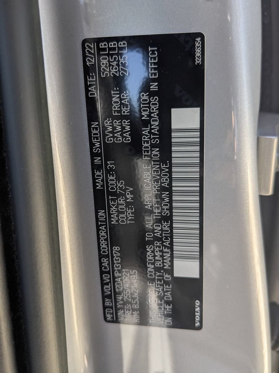 Used 2023 Volvo XC60 B5 Ultimate w/ Climate Package FWD image 41