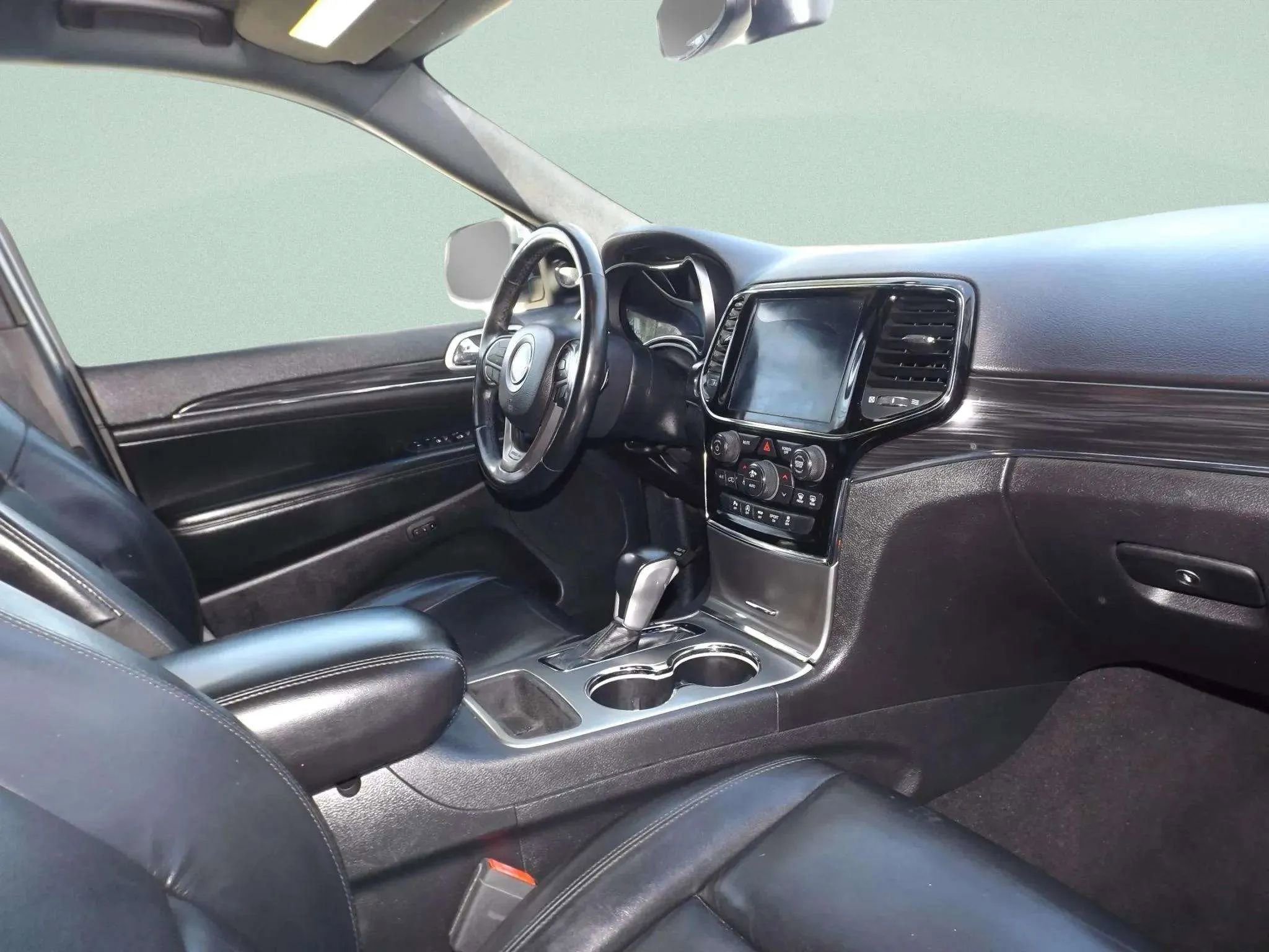 Used 2019 Jeep Grand Cherokee Limited image 10