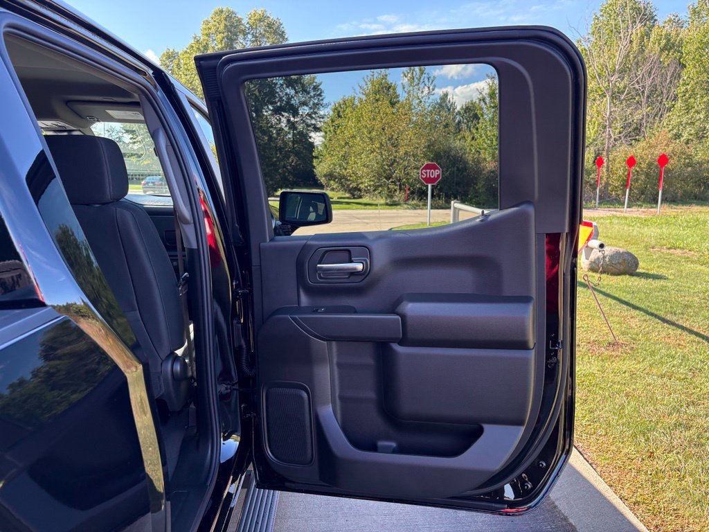 New 2026 Chevrolet Silverado 1500 Custom AWD/4WD image 30