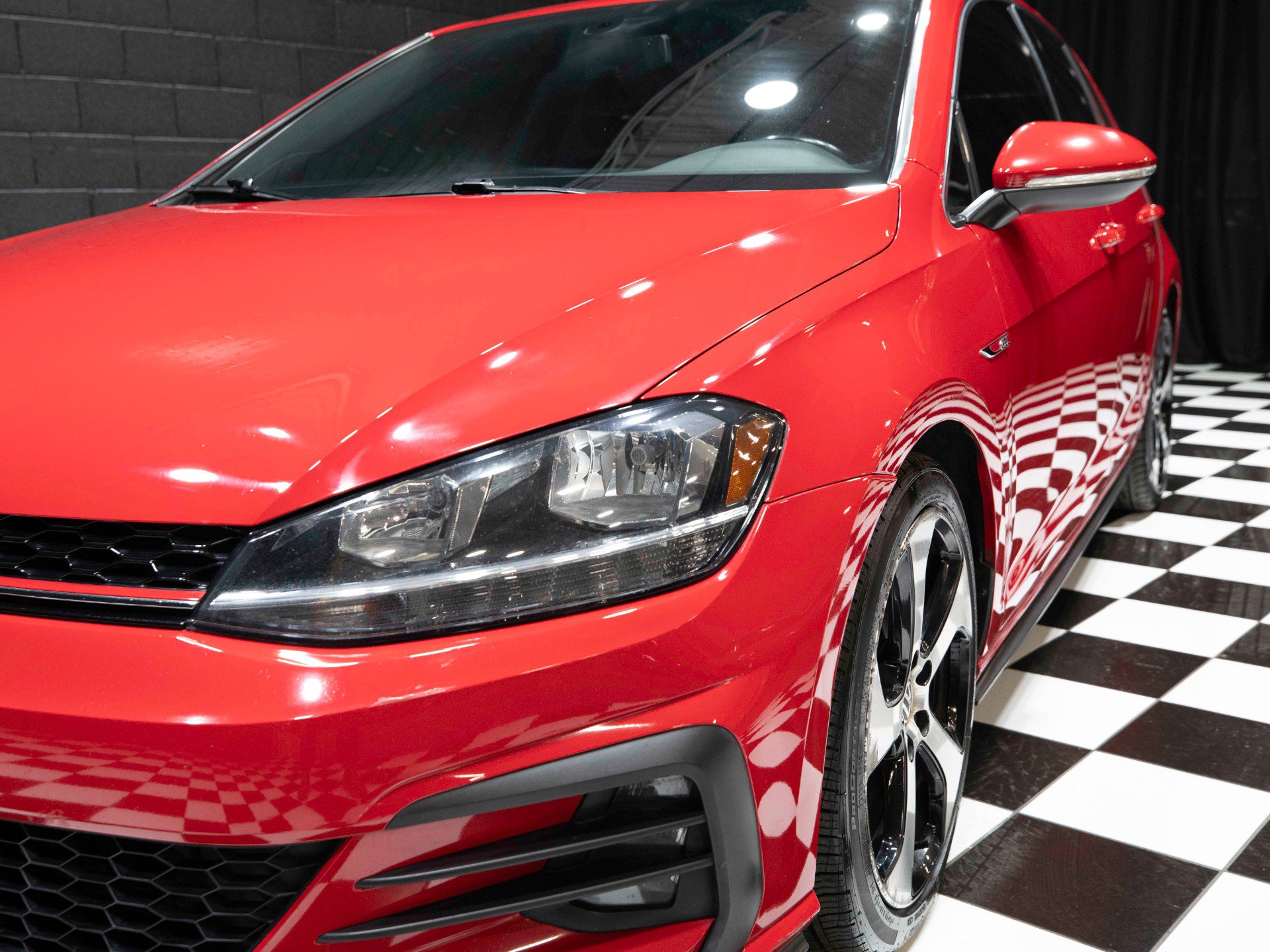 Used 2019 Volkswagen Golf 4-Door FWD image 8
